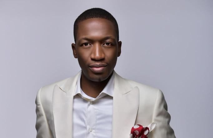 The many faces of Uebert Angel